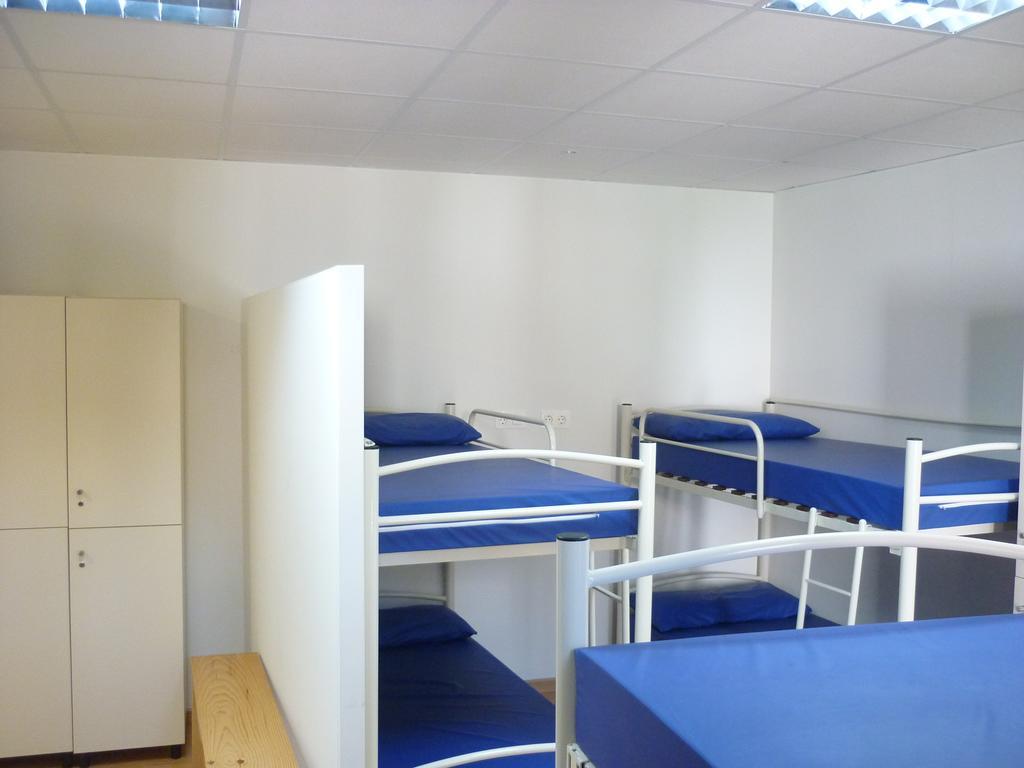 Pension-Albergue Puente Ribeira Sarria Ngoại thất bức ảnh